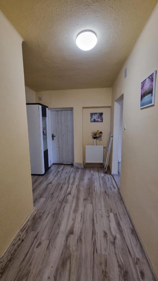 Apartmany Sebastian プリビリナ エクステリア 写真